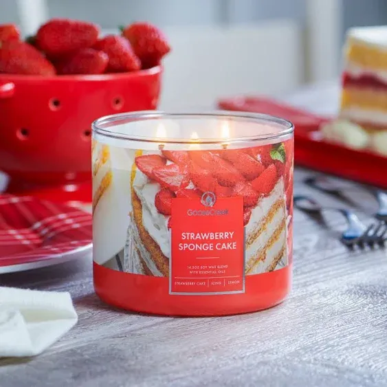 Goose Creek Strawberry Sponge Cake Scented 3-Wick Jar Candle 14.5oz