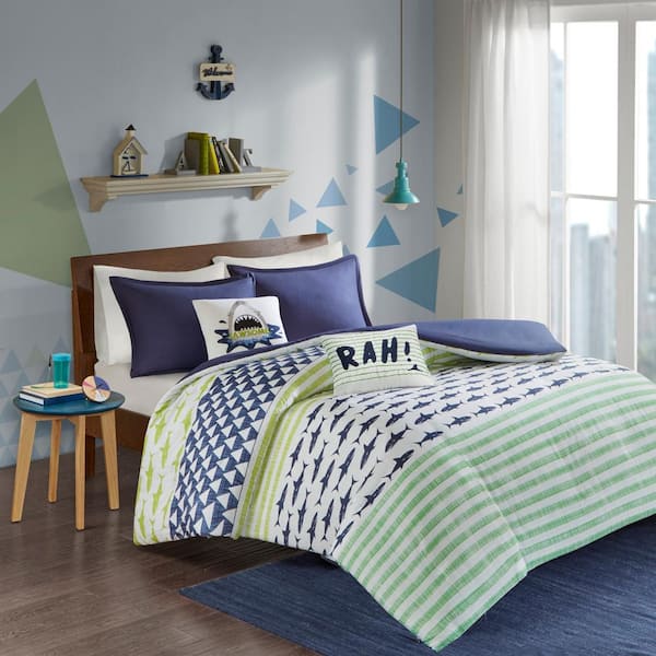 Urban Habitat Kids - Finn Shark Cotton Duvet Cover Set - Full/Queen - Green / Navy