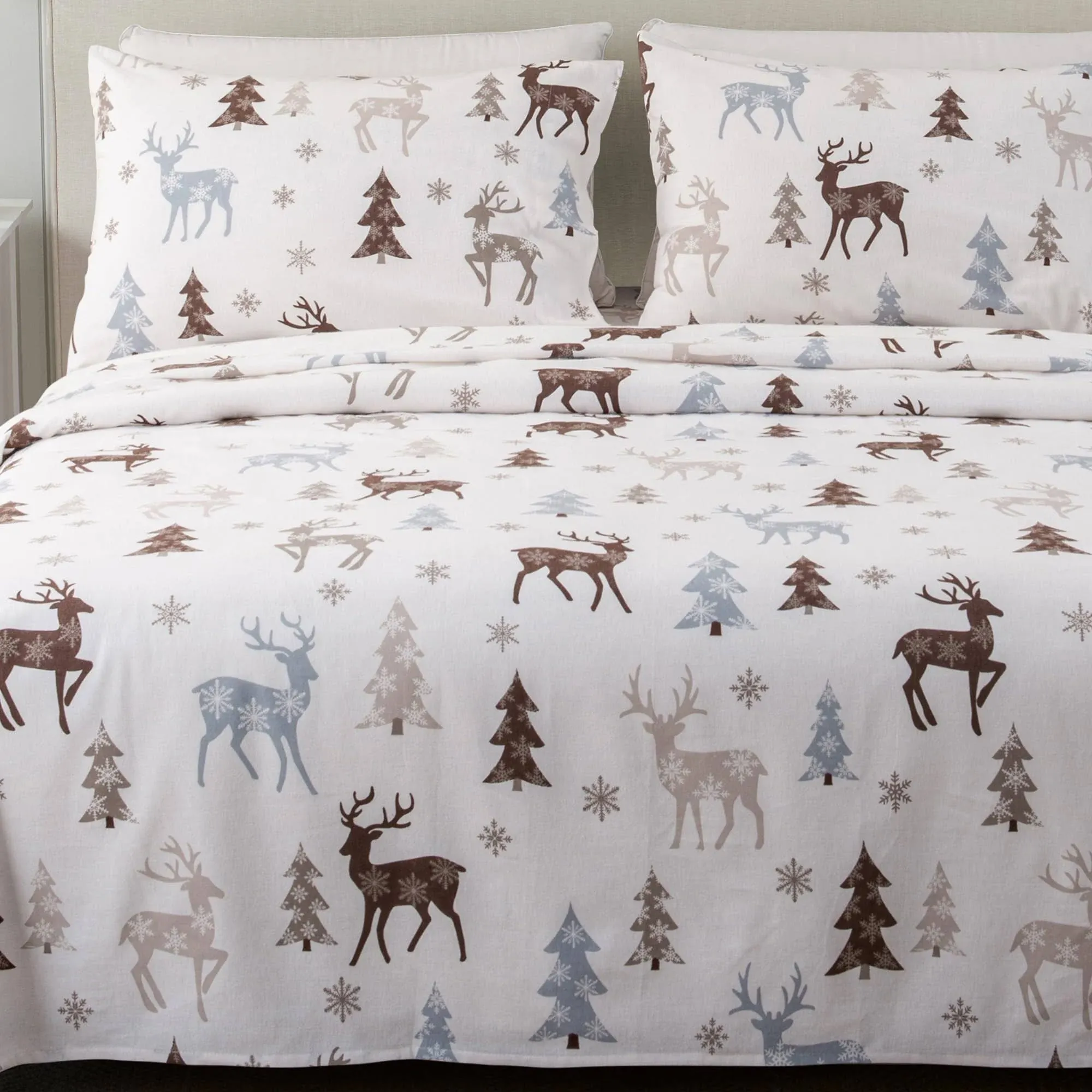 Great Bay Home Turkish Cotton Printed Flannel Sheet Set (Full Snowy Reindeer)