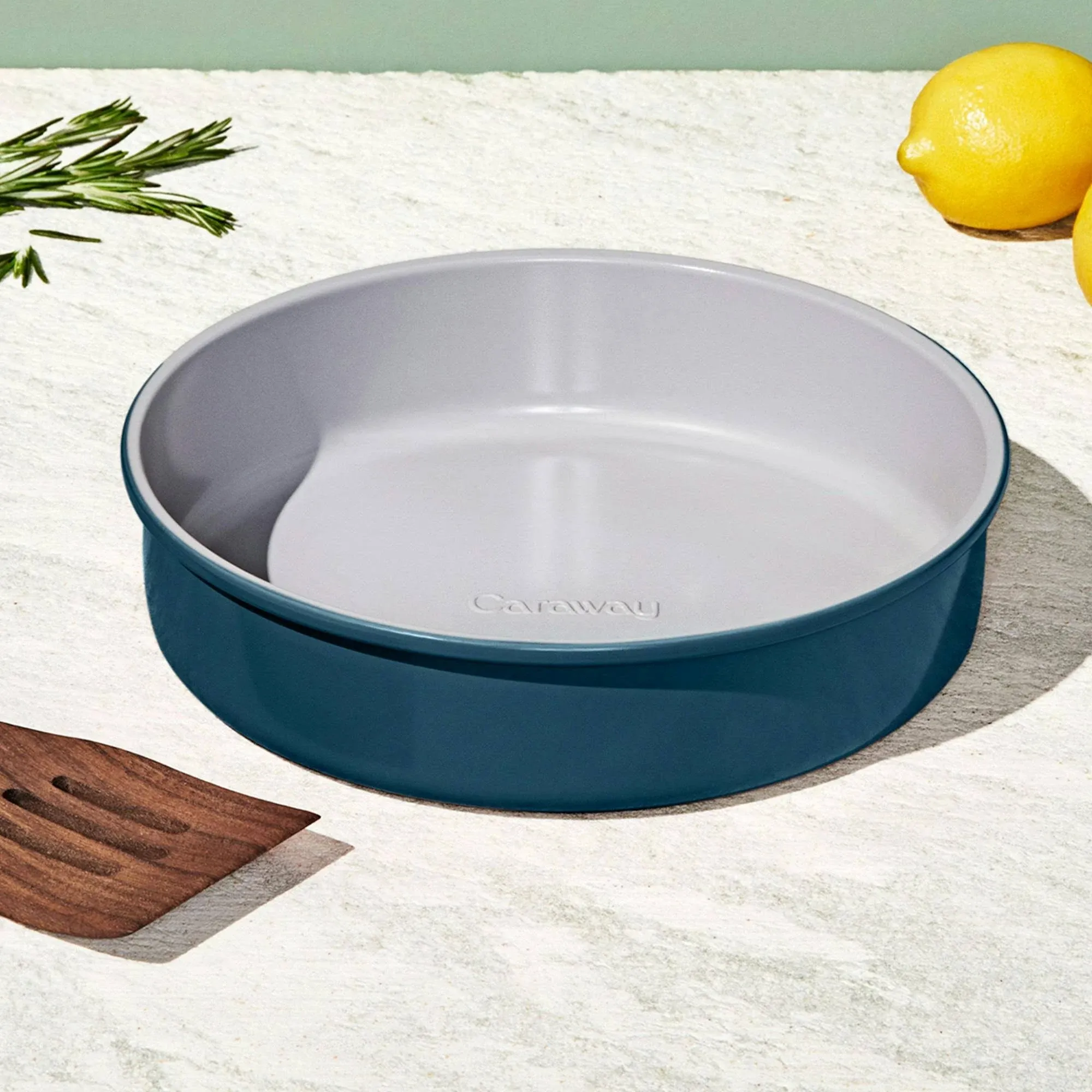 Caraway Circle Pan in Navy