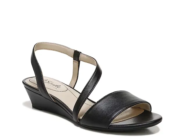 Women's LifeStride Yasmine Wedge Sandals in Black Size 5