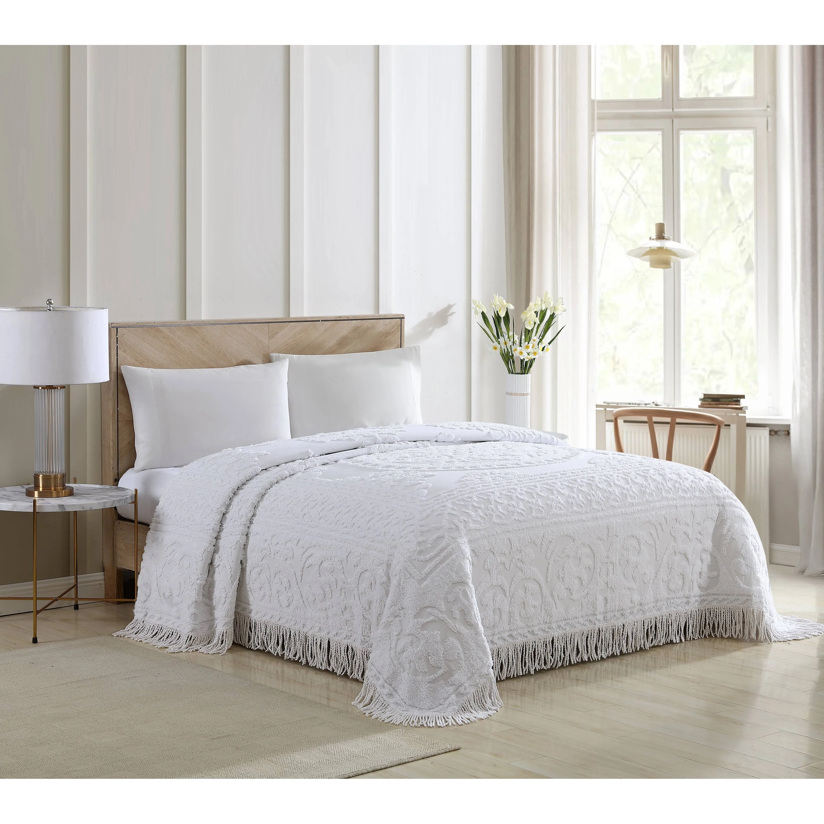 Beatrice Home Fashions Medallion Chenille Bedspread, Queen, White