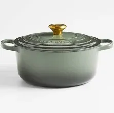 Le Creuset Signature Round Dutch Oven