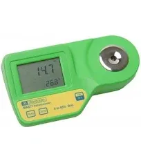 Milwaukee Instruments MA871 Digital Brix Refractometer