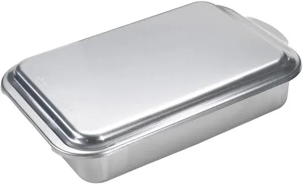 Nordic Ware Covered Cake Pan