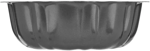 Cuisinart Chef's Classic Nonstick Bakeware Fluted Cake Pan