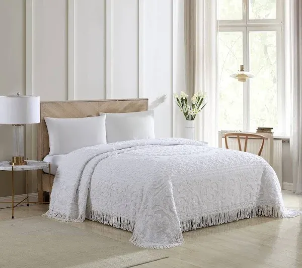 Beatrice Home Fashions Medallion Chenille Bedspread