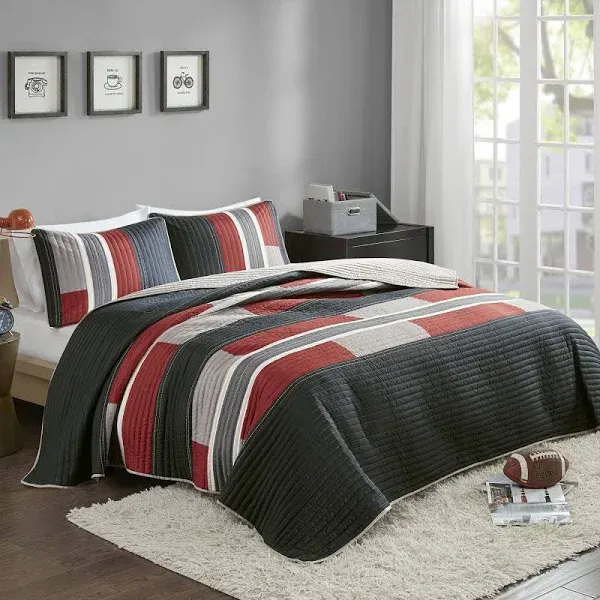 Comfort Spaces Quilt Set Trendy Casual Fun, Vibrant Color Design, Hypoallergenic All Season, Lightweight Coverlet Bedspread Cozy Kids Bedding & Sham Twin/Twin XL Pierre Black/Red Stripe 2 Piece