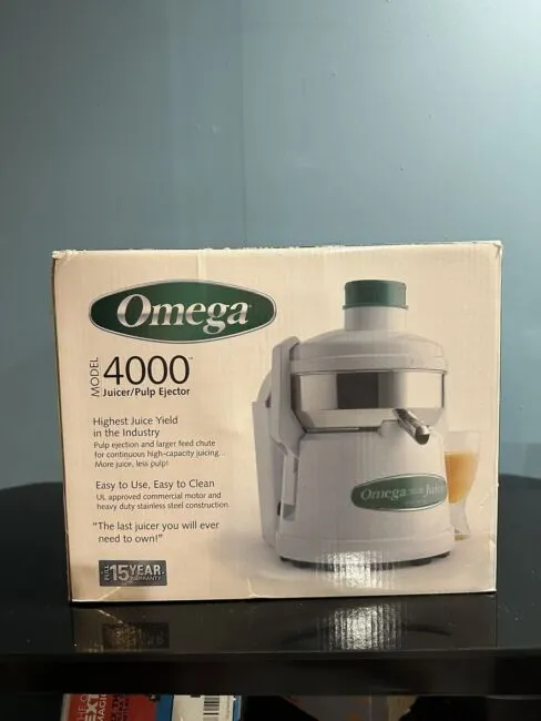 Omega J4000 High Speed Pulp Ejection Juicer 1/3 HP Juices Vegetables 1YRWARRANTY