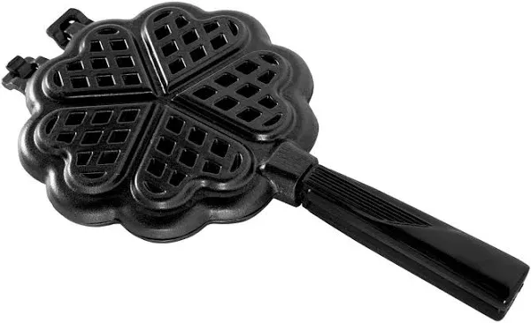 Nordic Ware Sweetheart Waffler