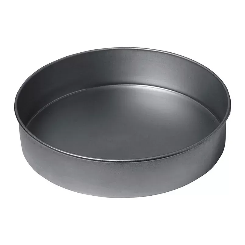 Chicago Metallic Professional 9-in. Nonstick Round Cake Pan, Gray