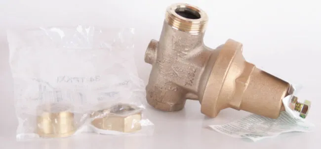 Wilkins Zurn 3/4 in.FNPT Bronze Water Pressure Reducing Valve