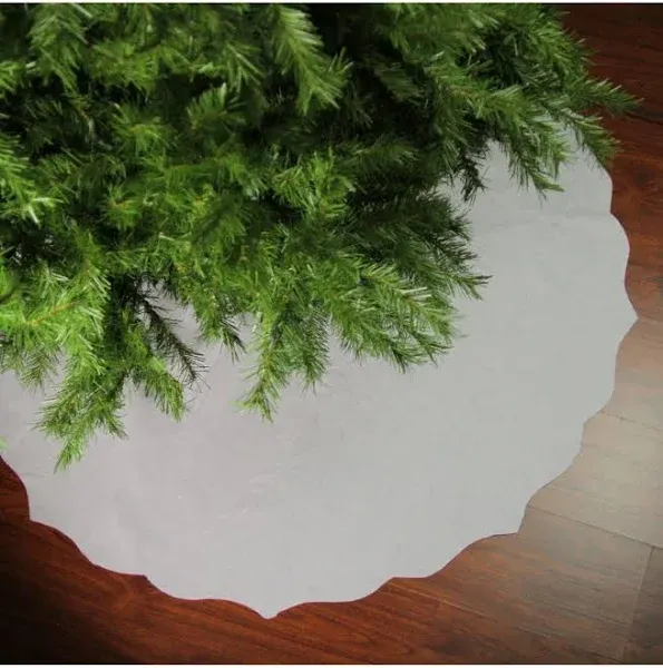 Northlight 48" White Scalloped Edge Christmas Tree Skirt