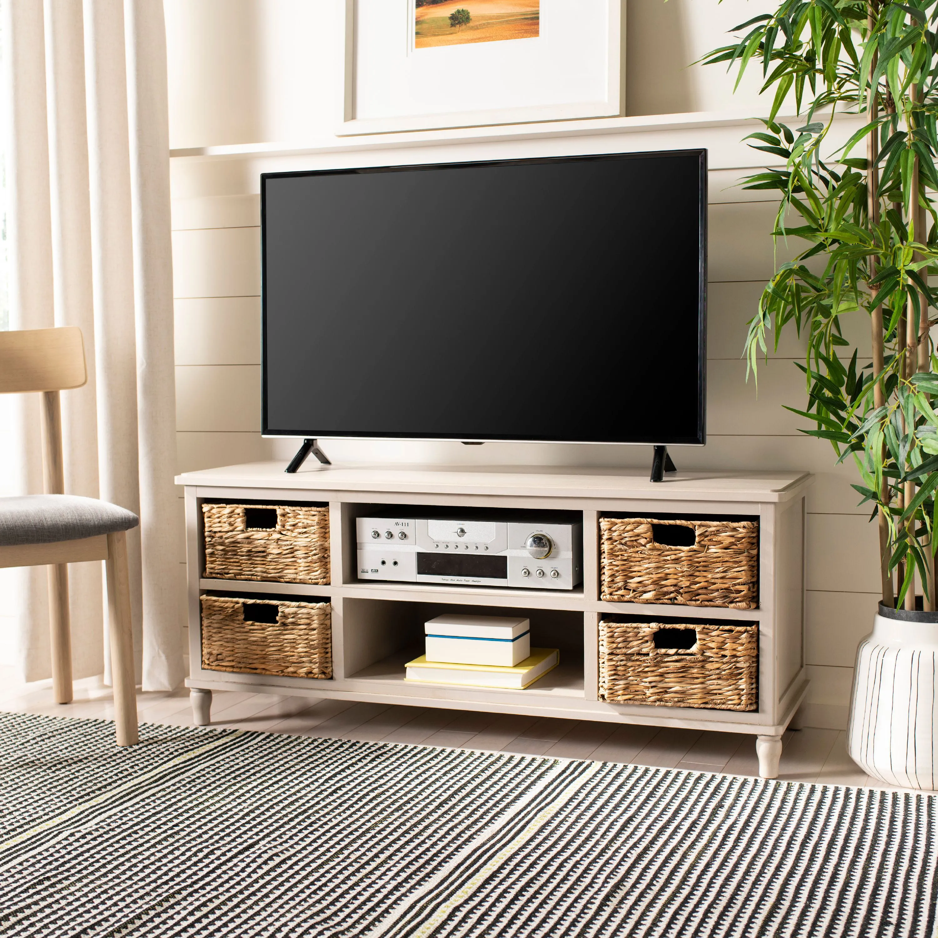 Safavieh Rooney Entertainment Unit, Vintage White