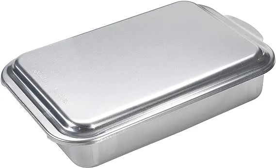 Nordic Ware 9x13" Naturals Aluminum Rectangular Cake Pan wih plastic lid