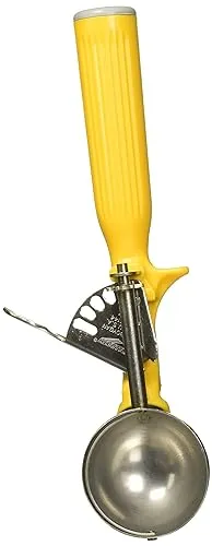 Vollrath 47144 Jacob's Pride #20 Yellow Thumb Press Disher - 1.63 oz.