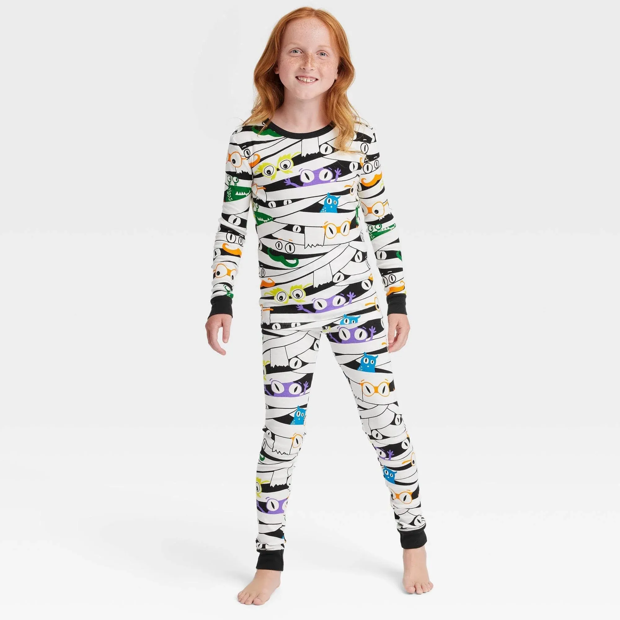 Kids' Glow-in-the-Dark Mummy Halloween Matching Family Pajama Set - Hyde & Eek ...