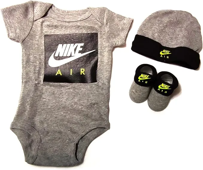 Nike Air 3 Piece Set (0-6 months)Nike Air 3 Piece Set (0-6 months)