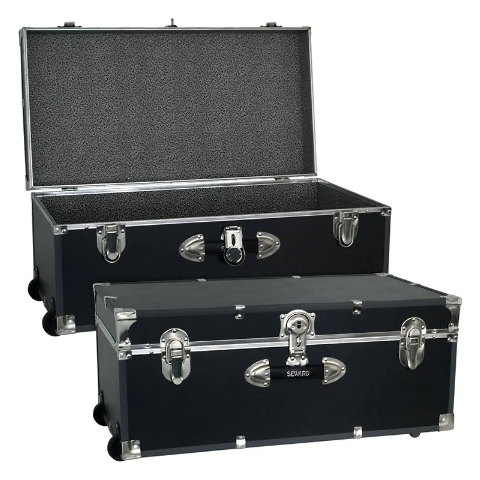 Seward Rover 30 in. Trunk with Wheels & Lock, Black