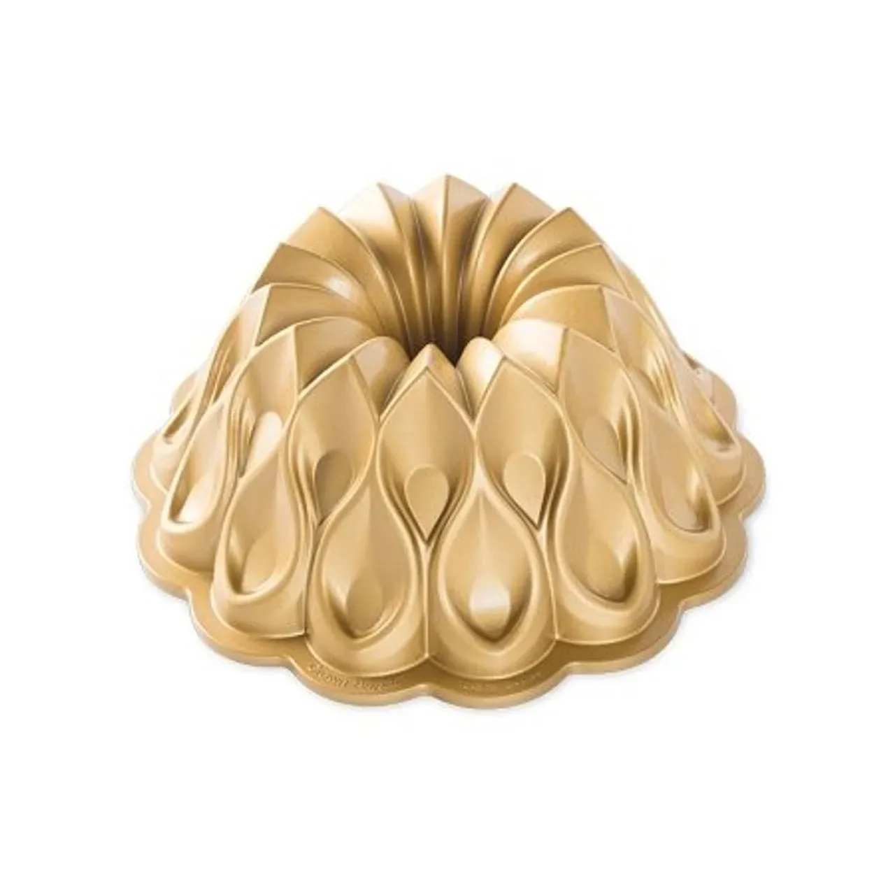 Nordic Ware Crown Bundt Pan