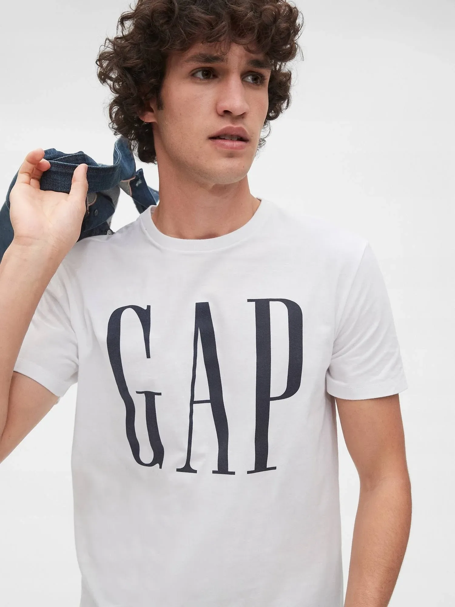 GAP Women's Classic Logo Tee T-Shirt