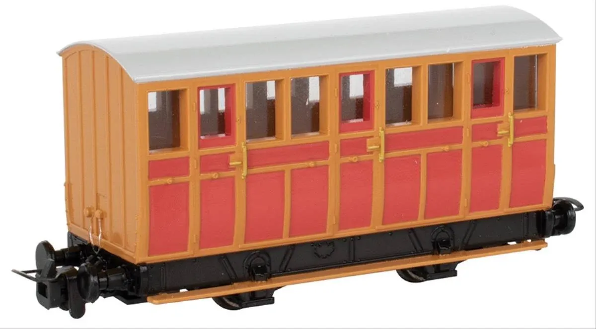 Bachmann HO TTT Narrow Gauge Red Carriage (Runs on N Track)