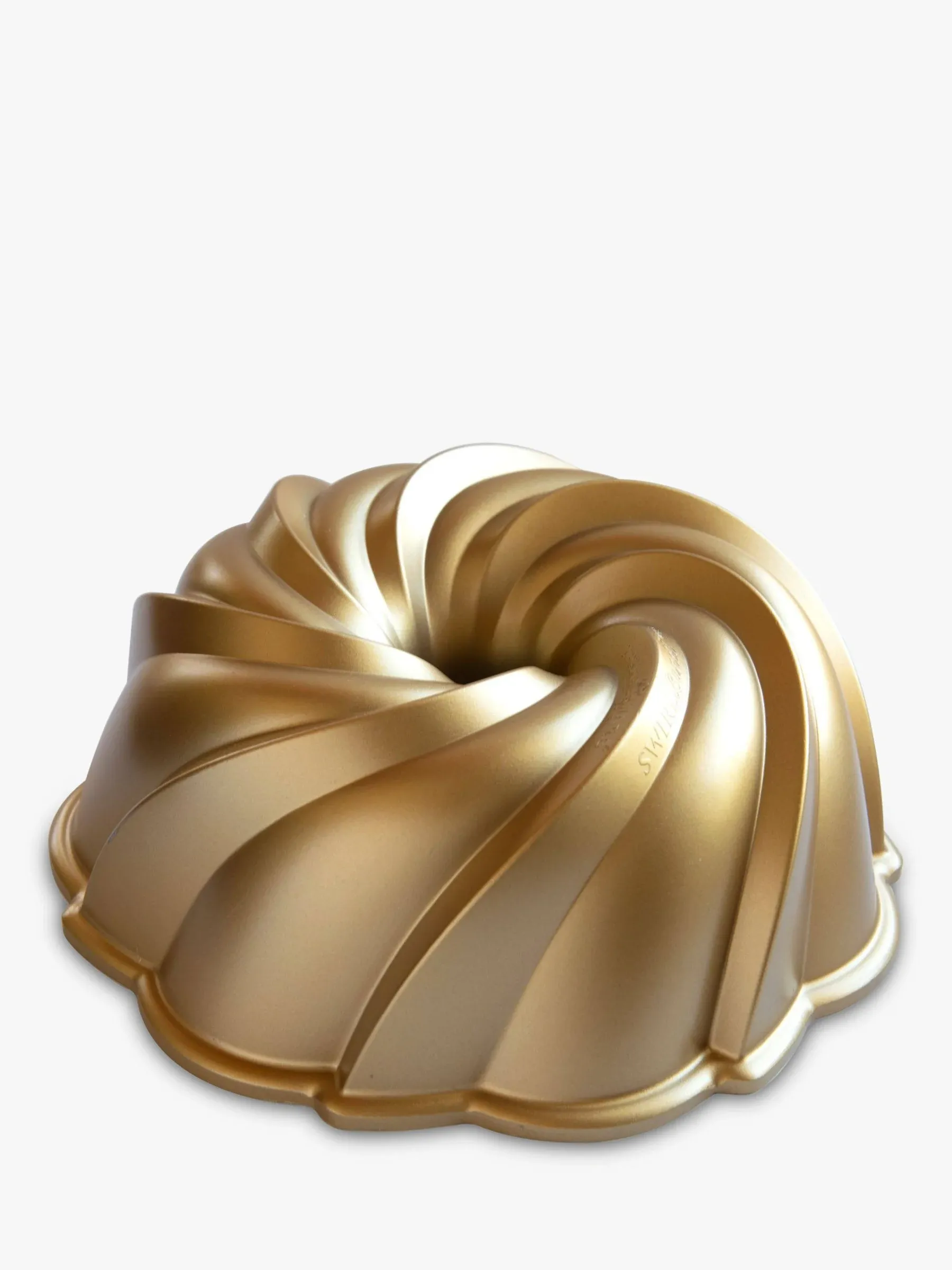 Nordic Ware Swirl Bundt Pan