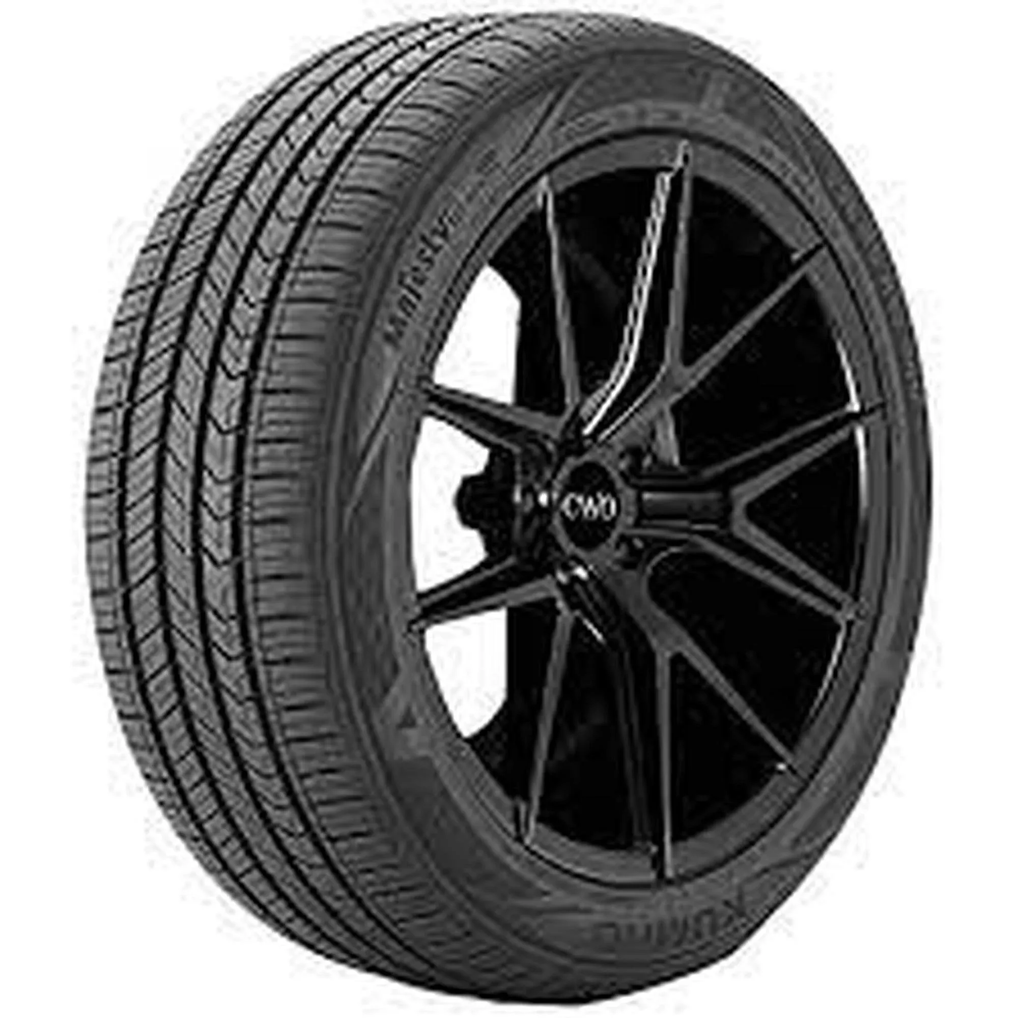 Kumho Solus TA91 Tire 235/45R18 94V