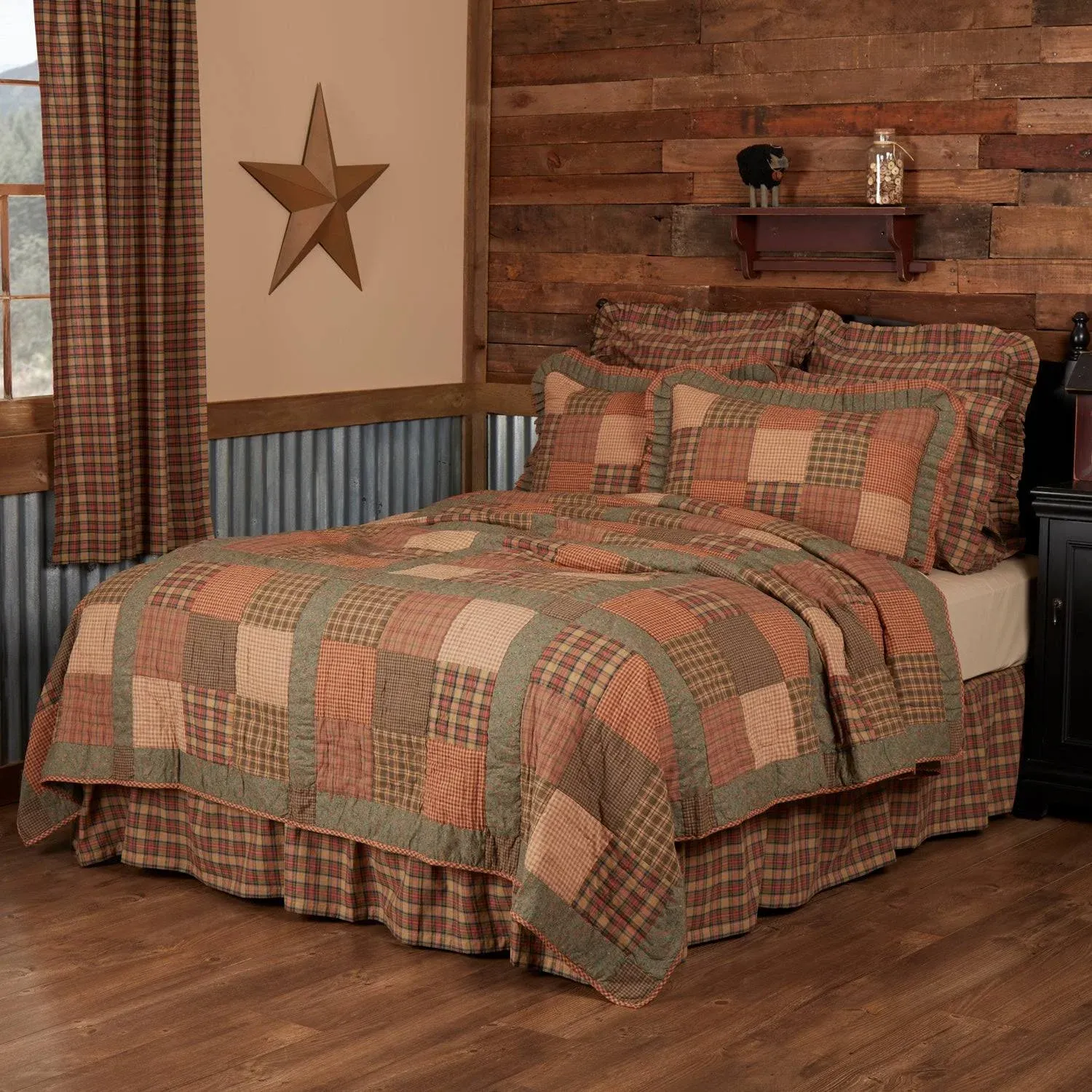 VHC Brands Crosswoods King Quilt