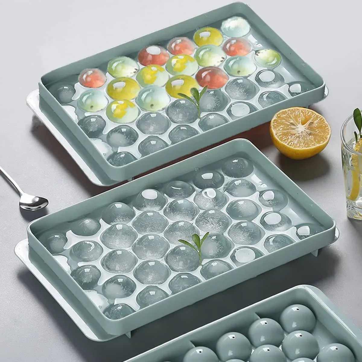 NUOYANG Round Ice Cube Tray with Lid Ice Ball Maker Mold for Freezer with Con...