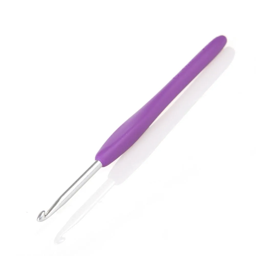 Clover Amour Crochet Hook - Size G (4.00 mm)