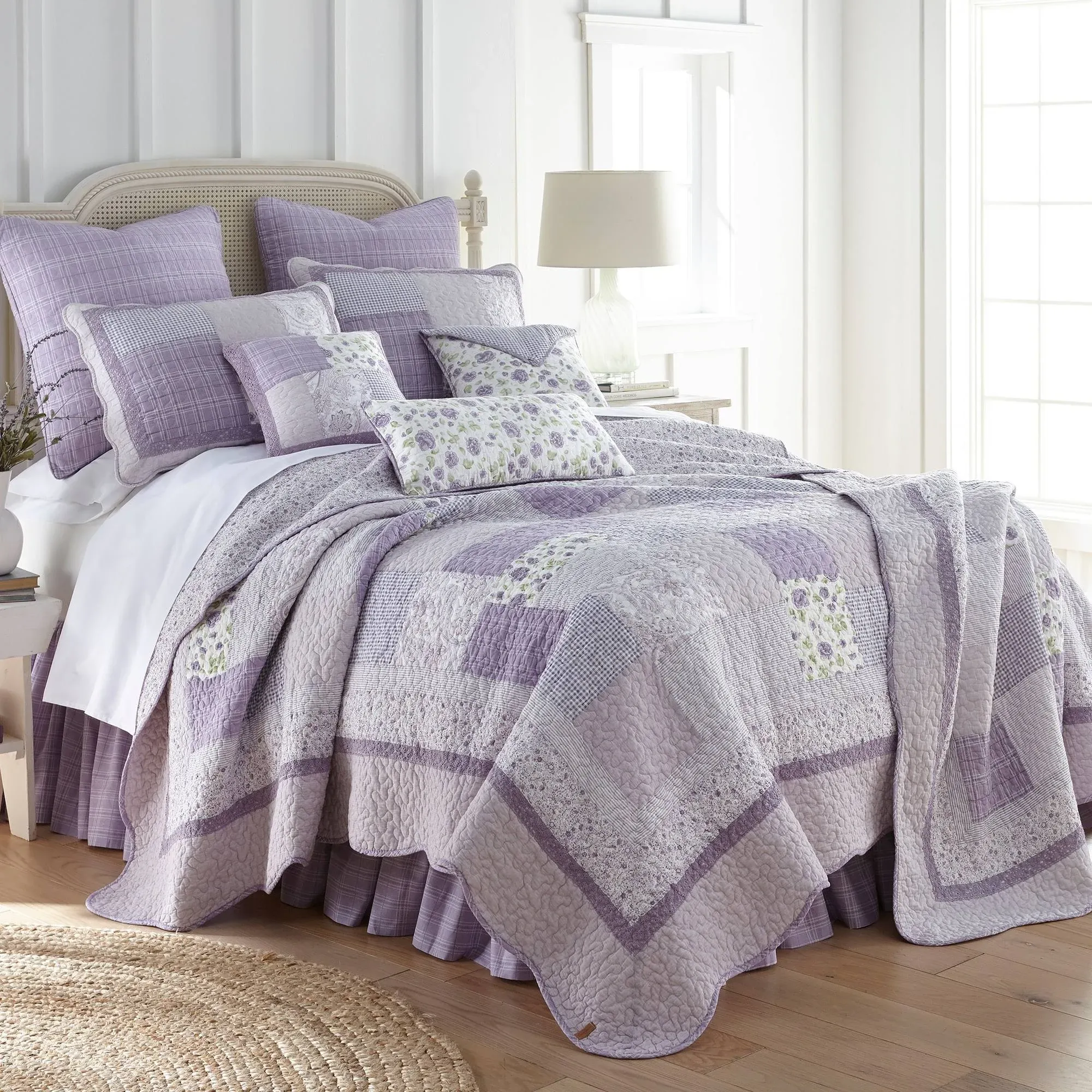 Donna Sharp Lavender Rose Quilt Size: Full/Queen