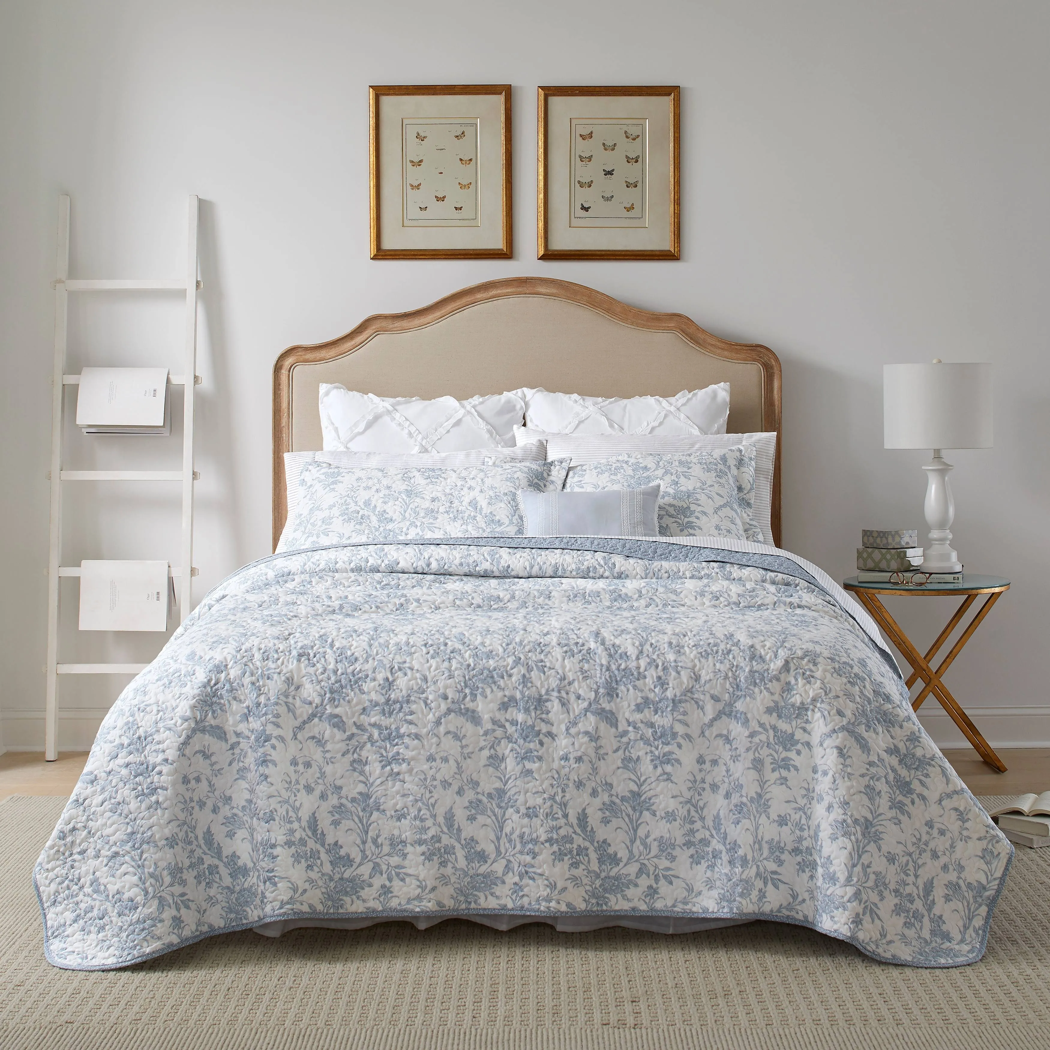 Laura Ashley Amberley Blue Quilt Set - Full - Queen